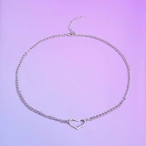 3/$30 🤍 Heart Choker